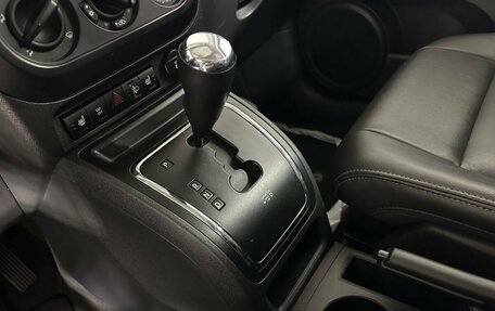 Jeep Liberty (Patriot), 2008 год, 780 000 рублей, 13 фотография