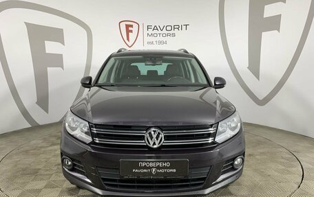 Volkswagen Tiguan I, 2015 год, 1 400 000 рублей, 2 фотография