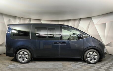 Hyundai Staria, 2021 год, 5 250 000 рублей, 6 фотография