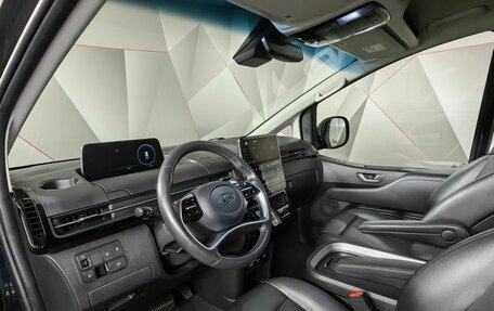 Hyundai Staria, 2021 год, 5 250 000 рублей, 14 фотография