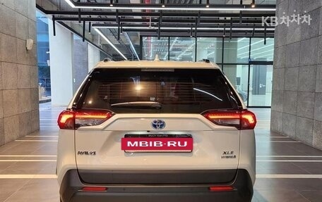 Toyota RAV4, 2021 год, 3 190 000 рублей, 3 фотография