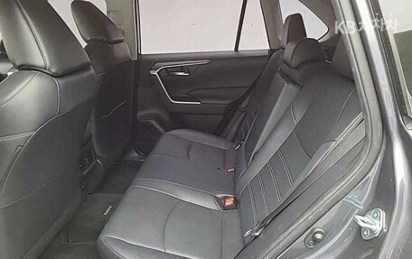 Toyota RAV4, 2020 год, 3 000 000 рублей, 9 фотография
