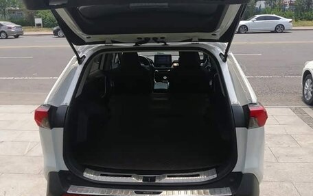 Toyota RAV4, 2022 год, 2 800 888 рублей, 5 фотография