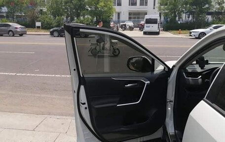 Toyota RAV4, 2022 год, 2 800 888 рублей, 8 фотография