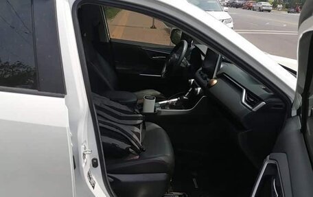 Toyota RAV4, 2022 год, 2 800 888 рублей, 12 фотография