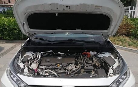 Toyota RAV4, 2022 год, 2 800 888 рублей, 15 фотография