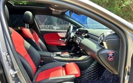 Mercedes-Benz A-Класс AMG, 2022 год, 3 260 000 рублей, 10 фотография