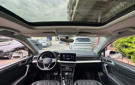 Volkswagen Tiguan II, 2021 год, 2 250 596 рублей, 7 фотография