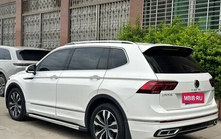 Volkswagen Tiguan II, 2021 год, 2 250 596 рублей, 4 фотография
