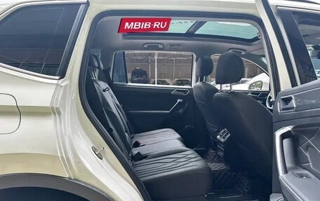 Volkswagen Tiguan II, 2021 год, 2 250 596 рублей, 15 фотография