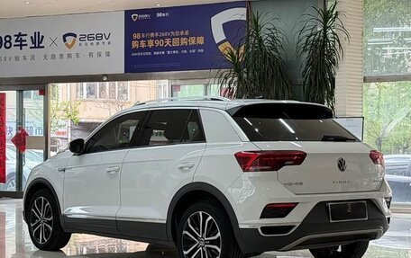 Volkswagen T-Roc I, 2022 год, 1 450 888 рублей, 5 фотография