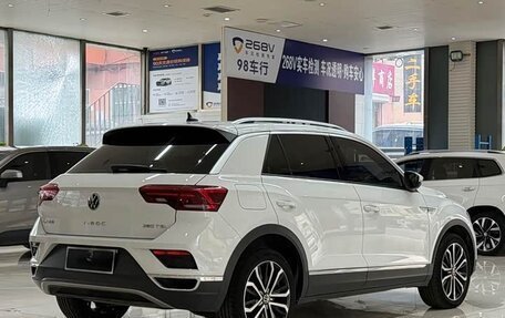 Volkswagen T-Roc I, 2022 год, 1 450 888 рублей, 7 фотография
