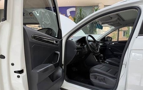 Volkswagen T-Roc I, 2022 год, 1 450 888 рублей, 9 фотография