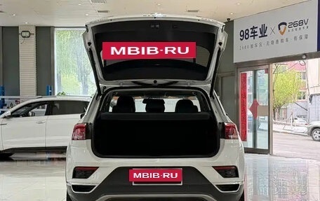 Volkswagen T-Roc I, 2022 год, 1 450 888 рублей, 8 фотография