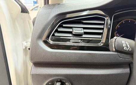Volkswagen T-Roc I, 2022 год, 1 450 888 рублей, 19 фотография