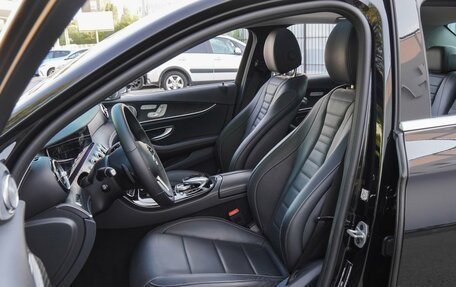 Mercedes-Benz E-Класс, 2019 год, 4 300 000 рублей, 10 фотография