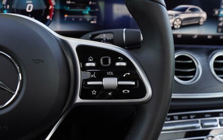 Mercedes-Benz E-Класс, 2019 год, 4 300 000 рублей, 17 фотография