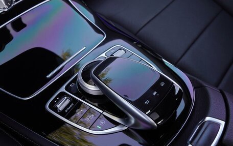 Mercedes-Benz E-Класс, 2019 год, 4 300 000 рублей, 19 фотография