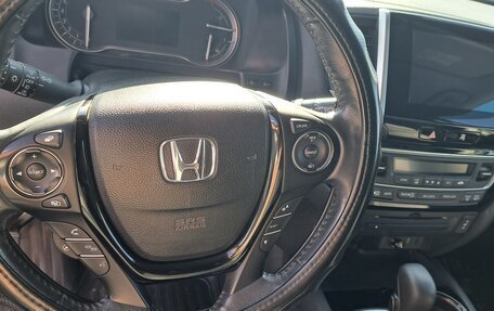 Honda Pilot III рестайлинг, 2016 год, 3 150 000 рублей, 12 фотография