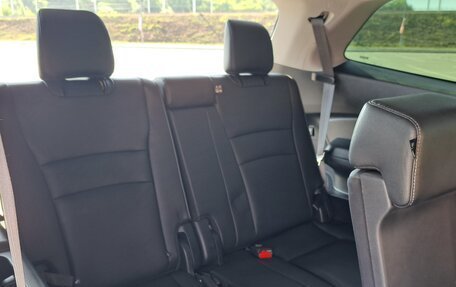 Honda Pilot III рестайлинг, 2016 год, 3 150 000 рублей, 27 фотография