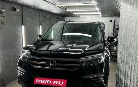 Honda Pilot III рестайлинг, 2016 год, 3 150 000 рублей, 34 фотография
