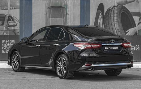 Toyota Camry, 2023 год, 3 675 000 рублей, 2 фотография