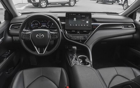 Toyota Camry, 2023 год, 3 675 000 рублей, 6 фотография