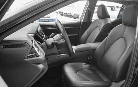 Toyota Camry, 2023 год, 3 675 000 рублей, 10 фотография