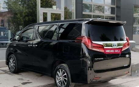 Toyota Alphard III, 2018 год, 3 900 000 рублей, 6 фотография