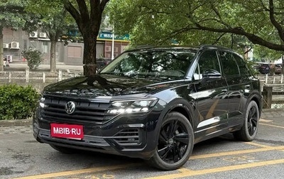 Volkswagen Touareg III, 2021 год, 4 200 000 рублей, 1 фотография