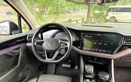Volkswagen Touareg III, 2021 год, 4 200 000 рублей, 8 фотография