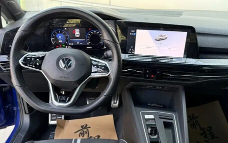 Volkswagen Golf VIII, 2021 год, 1 560 596 рублей, 8 фотография
