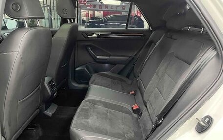 Volkswagen T-Roc I, 2022 год, 2 180 000 рублей, 13 фотография