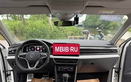 Volkswagen Tiguan II, 2022 год, 2 350 777 рублей, 8 фотография