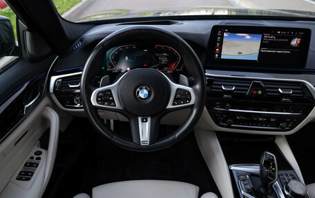 BMW 5 серия, 2021 год, 5 990 000 рублей, 13 фотография