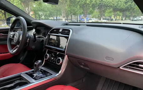 Jaguar XE I рестайлинг, 2022 год, 2 733 000 рублей, 15 фотография