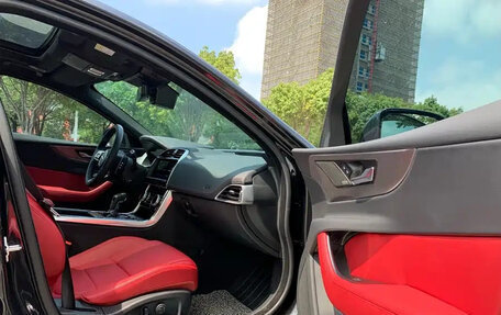 Jaguar XE I рестайлинг, 2022 год, 2 733 000 рублей, 10 фотография
