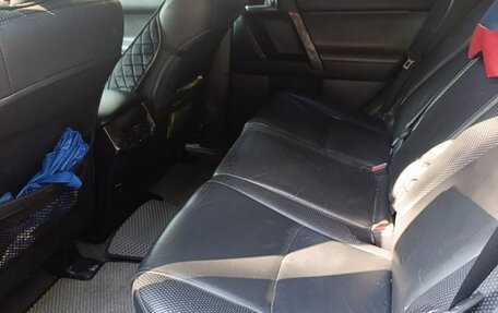 Toyota Land Cruiser Prado 150 рестайлинг 2, 2010 год, 3 000 000 рублей, 7 фотография