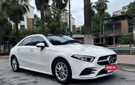 Mercedes-Benz A-Класс, 2021 год, 1 710 000 рублей, 2 фотография