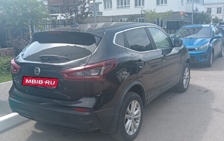 Nissan Qashqai, 2021 год, 2 700 000 рублей, 2 фотография
