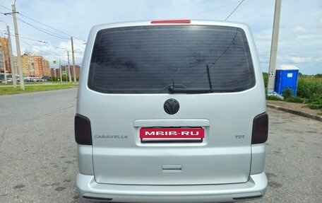 Volkswagen Caravelle T5, 2012 год, 1 890 000 рублей, 2 фотография