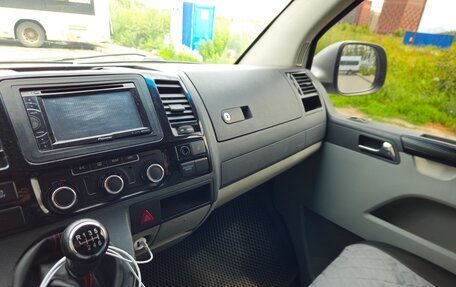 Volkswagen Caravelle T5, 2012 год, 1 890 000 рублей, 6 фотография