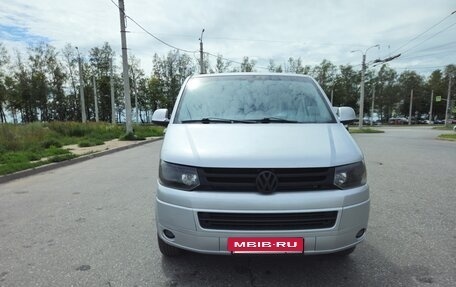 Volkswagen Caravelle T5, 2012 год, 1 890 000 рублей, 4 фотография