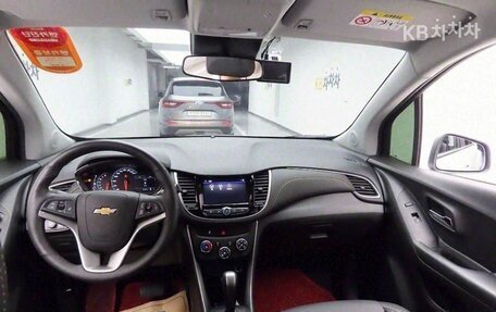 Chevrolet Trax, 2021 год, 1 159 000 рублей, 4 фотография