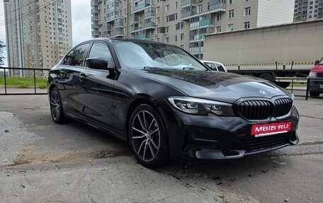 BMW 3 серия, 2020 год, 3 300 000 рублей, 3 фотография
