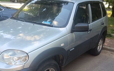 Chevrolet Niva I рестайлинг, 2012 год, 490 000 рублей, 6 фотография