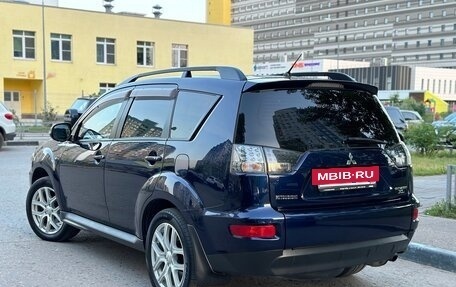 Mitsubishi Outlander III рестайлинг 3, 2013 год, 1 340 000 рублей, 4 фотография
