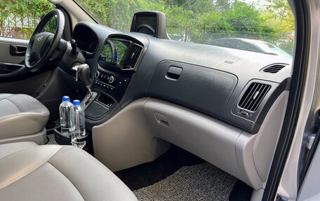 Hyundai Grand Starex Grand Starex I рестайлинг 2, 2018 год, 2 990 000 рублей, 24 фотография
