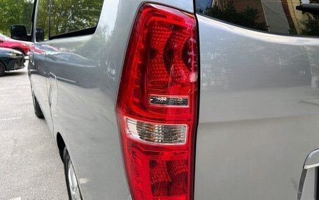 Hyundai Grand Starex Grand Starex I рестайлинг 2, 2018 год, 2 990 000 рублей, 32 фотография