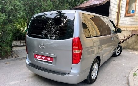 Hyundai Grand Starex Grand Starex I рестайлинг 2, 2018 год, 2 990 000 рублей, 35 фотография